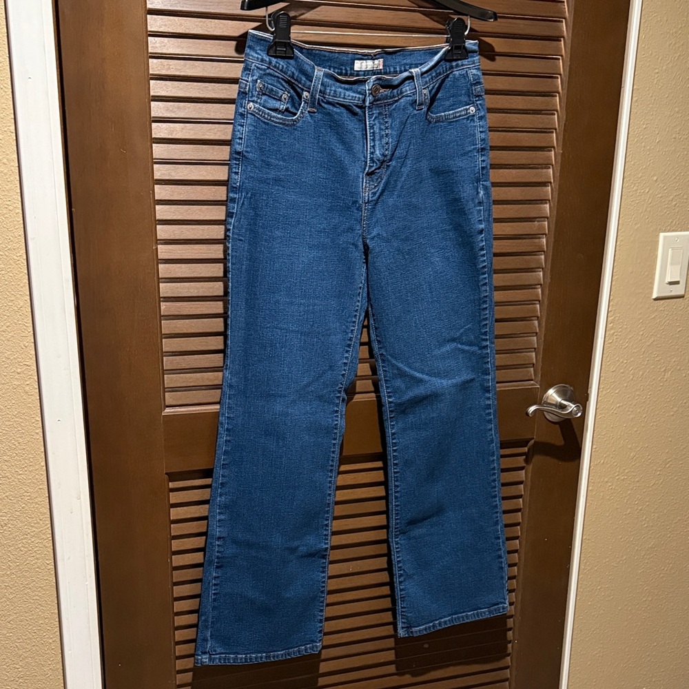 Vintage Levi's Women's 512 Perfectly Slimming Boot Cut Jeans in Deep Blue
